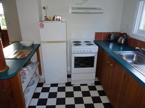 Highbury Apartments - Winery Find 42