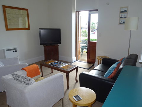 Highbury Apartments - Winery Find 43