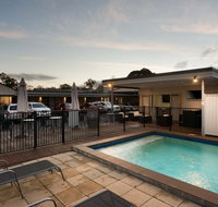 New Crossing Place Motel - Winery Find