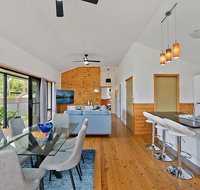 Newcastle Short Stay Apartments - Glebe Road Adamstown - Winery Find