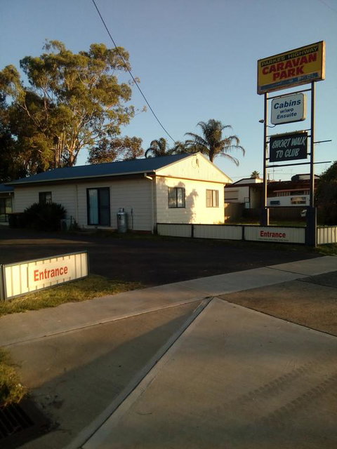 Newell Hwy Caravan Park - Winery Find 3