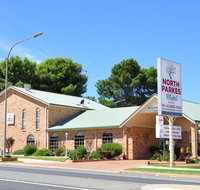 North Parkes Motel - Winery Find