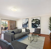 North Ryde Self Contained 2 Bed Apartment 37CULL - Winery Find