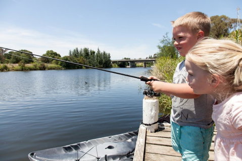 NRMA Bairnsdale Riverside Holiday Park - Winery Find 2
