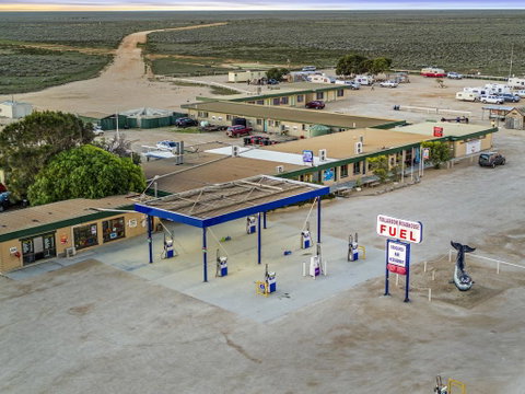 Nullarbor Roadhouse - Winery Find 2