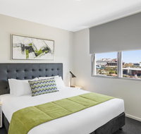 Oaks Brisbane Woolloongabba Suites - Winery Find