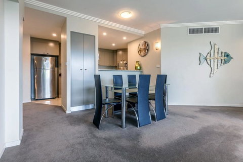 Oasis, Unit 3/5 Laman Street - Winery Find 3