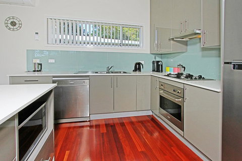 Ocean 1/42, Mollymook - Winery Find 3