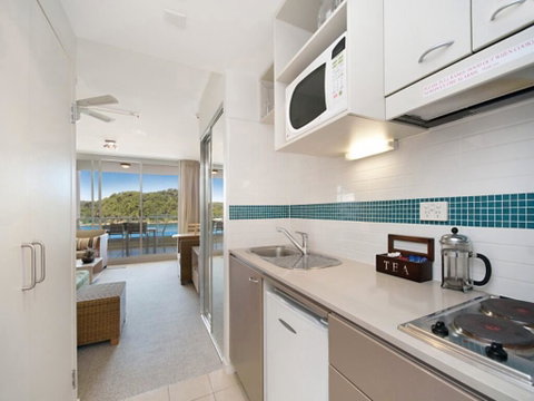 Ocean Panorama - 1 Bedroom Oceanview Apt - Winery Find 1