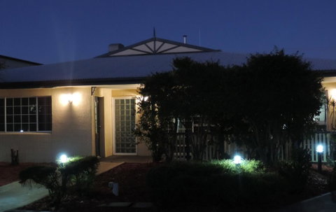 Outback Motel - Winery Find 3