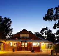 Outback Pioneer Hotel - Winery Find