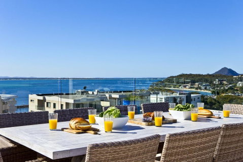 Penthouse Palace - Luxurious Harbourview Location - Winery Find 1
