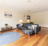 Pet Friendly Home Away From Home - Willoughby - Winery Find