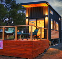 Pink Lake Tiny House - Winery Find