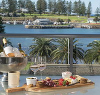 Platinum PenthouseThe Sebel - on the harbourfront - Winery Find