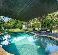Private Pool Big Backyard Aircon - Paradise - Winery Find