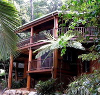 Private Rainforest Retreat with lagoon style pool - Winery Find