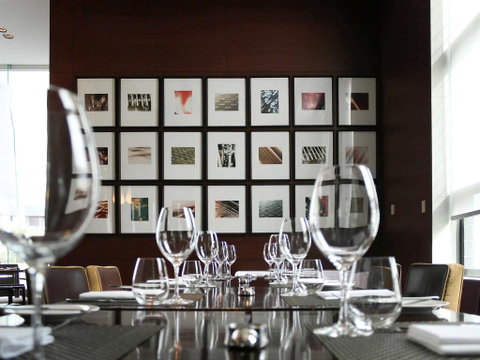 Pullman Sydney Olympic Park - Winery Find 0