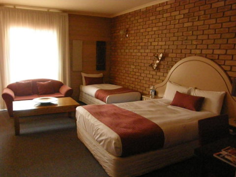 Quality Inn Colonial - Winery Find 2