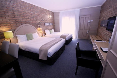 Quality Inn Colonial - Winery Find 1