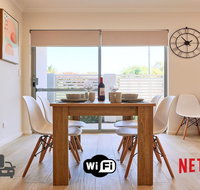 Quiet Garden City Unit - Free WiFi  Parking - Winery Find