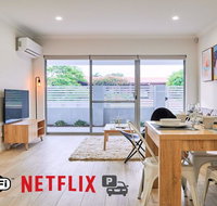 Quiet Large Balcony Living - Winery Find
