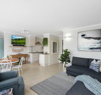 Renovated Moololaba Unit 100m To Beach - Winery Find