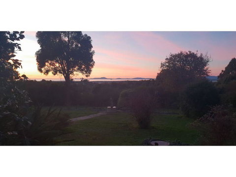 Ripplebrook Cottage - Winery Find 1