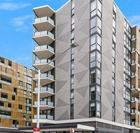 Riverside apartment Next to Sydney Olympic Park - Winery Find