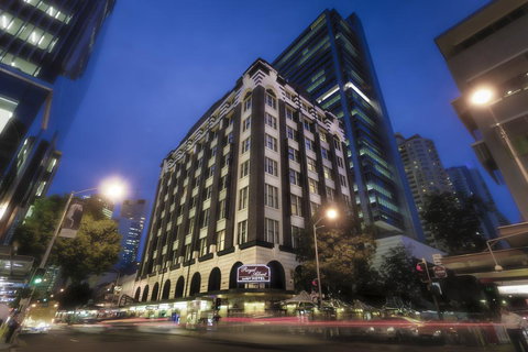 Royal Albert Hotel - Winery Find 0