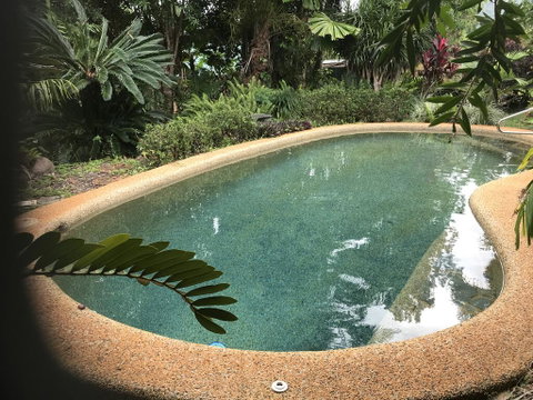 Royal Palm Cottage, Entire Two Bedroom 2 Bathroom House With Pool - Winery Find 2