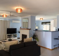 Salty Air Apartments Kingscote Kangaroo Island - Winery Find