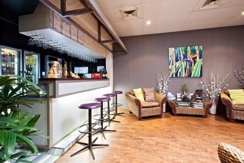 Sarina Motor Inn - Winery Find 2