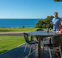 Searenity Holiday Accommodation - Winery Find