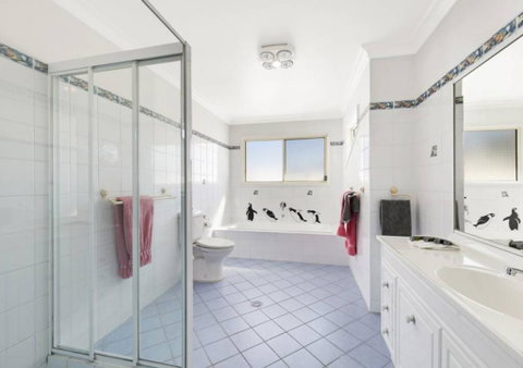 Shelly Beach Family Hideaway - Pool, Beach, Golf - Winery Find 2
