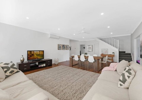 Shelly Beach Family Hideaway - Pool, Beach, Golf - Winery Find 0