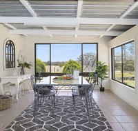 Silky Oak Cottage - cosy with country views - Winery Find