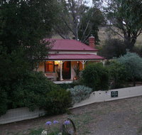 Sinnamons Cottage - Winery Find