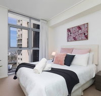 SK2 - 3BR with Pool Gym Steam Room in Story Bridge - Winery Find