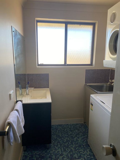 Snowgate Motel + Apartments - Winery Find 3
