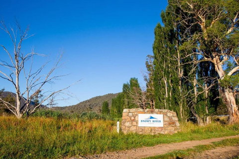 Snowy River Cabins - Winery Find 3