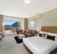 Soho - Ettalong Beach Resort - Winery Find