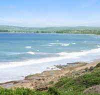 South Seas Beachfront Apartments - Winery Find