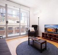 Spacious and Bright Studio in the Middle of Town - Winery Find