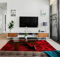 Spacious luxury 3Br Top Location  WiFi Gym Pool - Winery Find