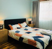 Spacious Townhouse in Wollongong - Winery Find