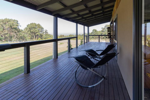 Studio 165 Hidden Gem On 50 Acres With Bay Views - Winery Find 0