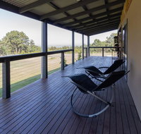 Studio 165 Hidden Gem on 50 acres with bay views - Winery Find