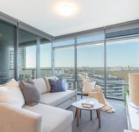 Stunning apt Nearby ANZ Stadium wt Free Parking - Winery Find