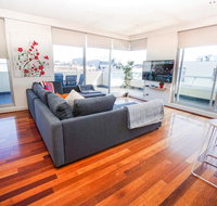 Stylish Modern 3BD Retreat at an Amazing Location - Winery Find